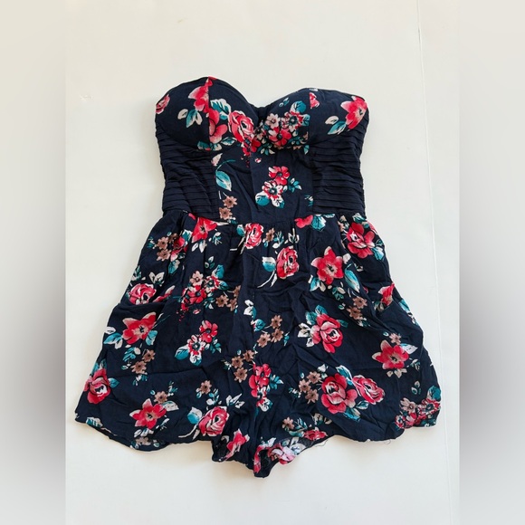 Floral Strapless Romper with Pockets | Sweetheart Neckline - Picture 1 of 7